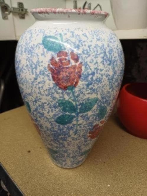 Ancien vase, Enlèvement