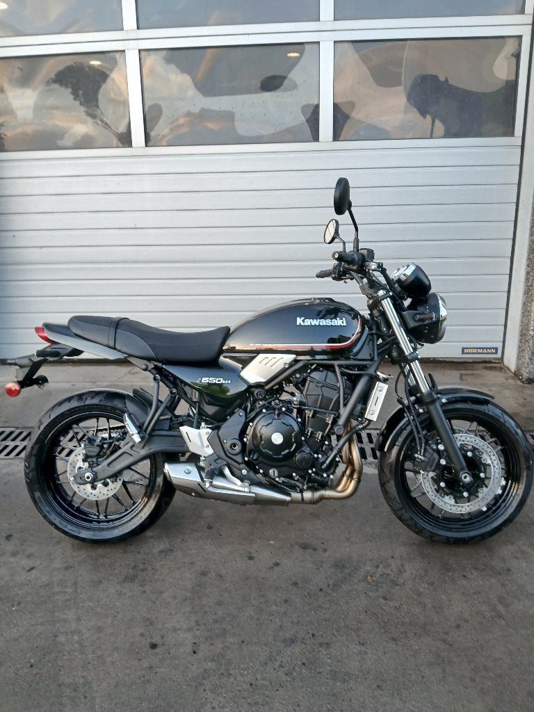 KAWASAKI  Z650 RS, Motos, Plus de 35 kW, 2 cylindres, 650 cm³, Manuelle