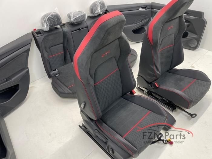 VW Golf 8 Facelift GTI Clubsport Interieur Leer Alcantara US, Enlèvement ou Envoi, Utilisé