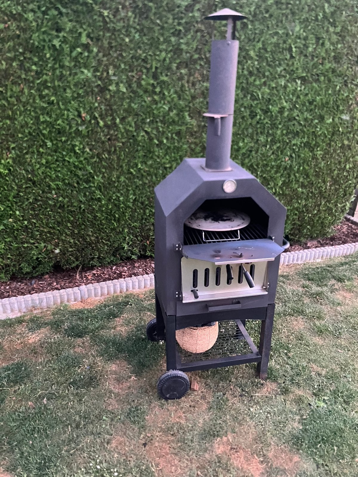 Pizza oven houtskool, Ophalen, Zo goed als nieuw