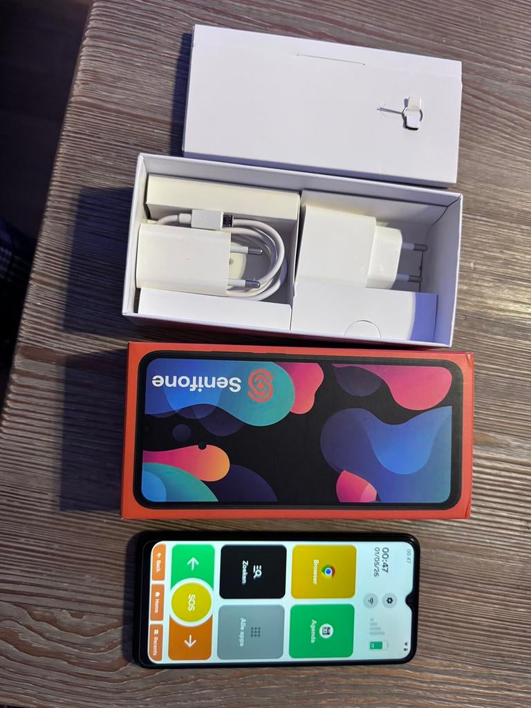 Senifone S1 Zwart 64GB-zgan speciaal voor Senioren of kids, Telecommunicatie, Ophalen of Verzenden, Zo goed als nieuw, Zwart