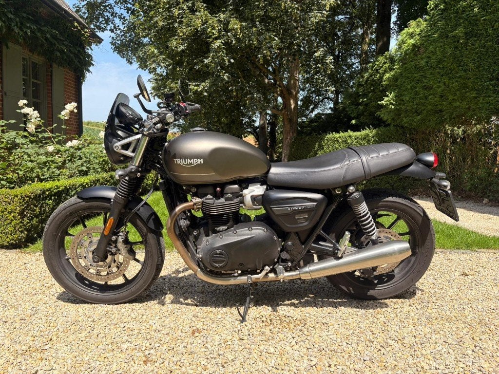 Triumph Street Twin 900, Motoren, Motoren | Triumph, Particulier, Overig, meer dan 35 kW, 2 cilinders, Handgeschakeld, Ophalen