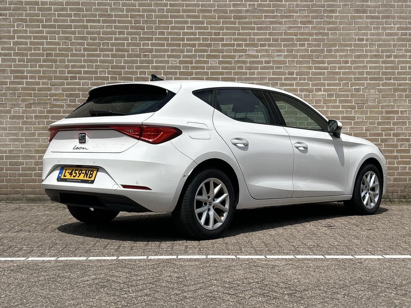 Seat Leon 1.0 TSI Style Business Intense | € 7.800,- NETTO!, Autos, Seat, Achat, Entreprise, Berline, Blanc