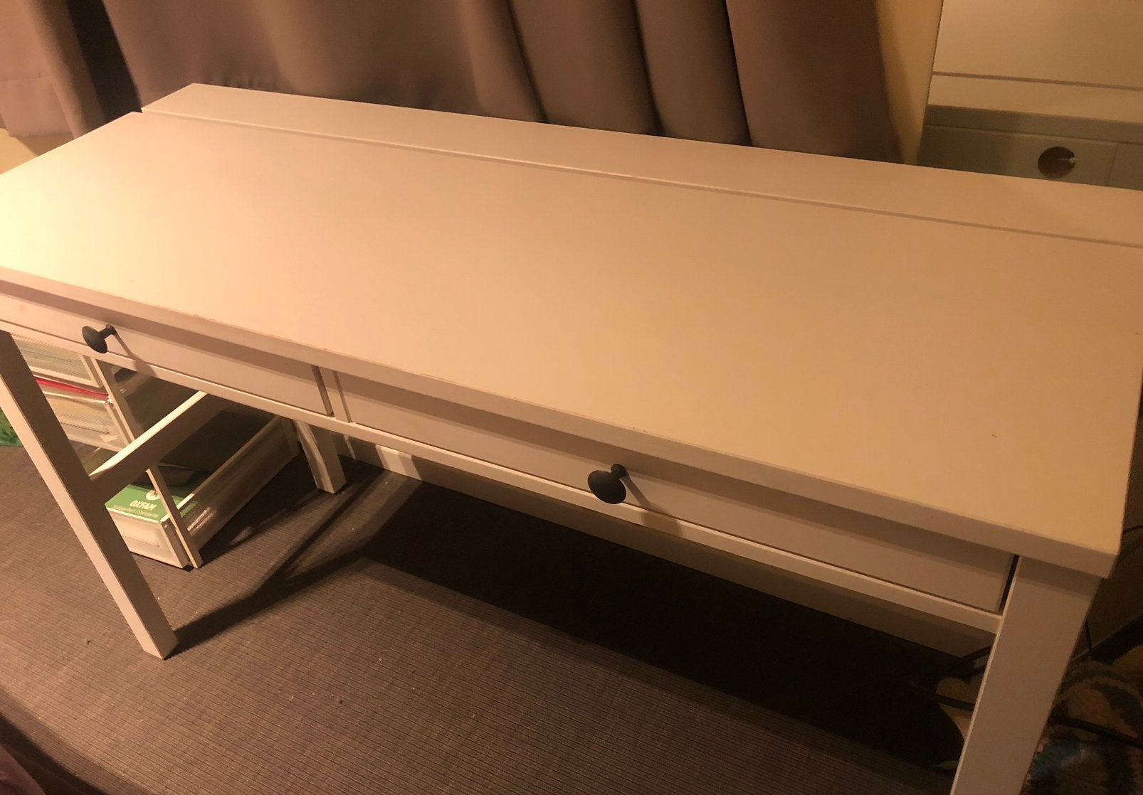 Hemnes bureau ikea, Enlèvement, Utilisé
