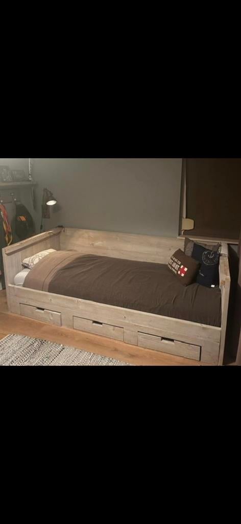 Bed, Ophalen, Zo goed als nieuw