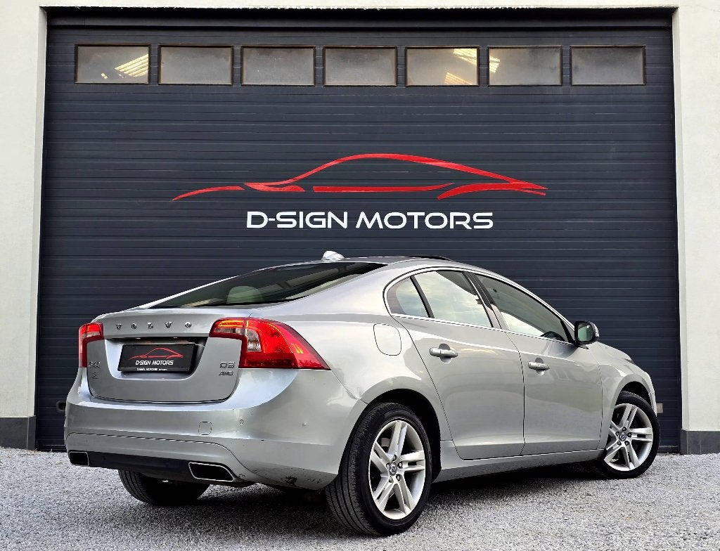 VOLVO S60 2.4 D5 4WD (215pk) GEARTRONIC SUMMUM 2013 102461km, Auto's, Automaat, Beige, S60, Leder