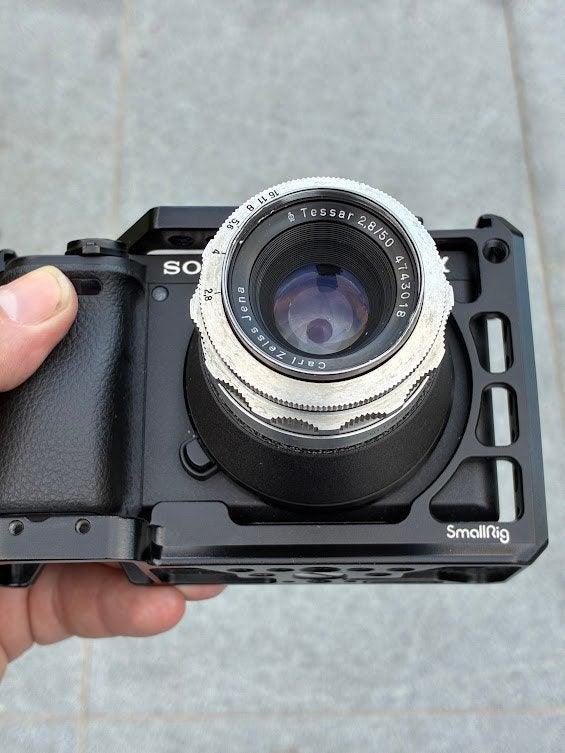 Carl Zeiss Tessar 50 mm F/2.8 avec adaptateur pour Sony E, Monture Sony E, Lentille standard, Utilisé, 50 mm