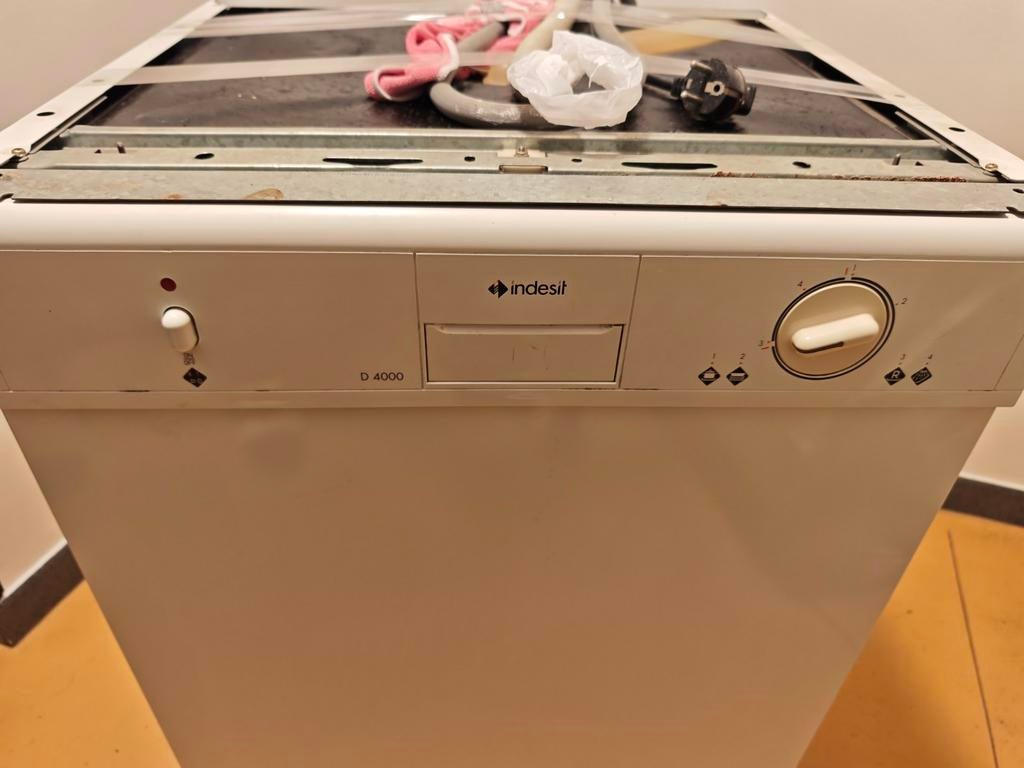 Lave vaisselle fonctionne parfaitement, Electroménager, Lave-vaisselle, Enlèvement