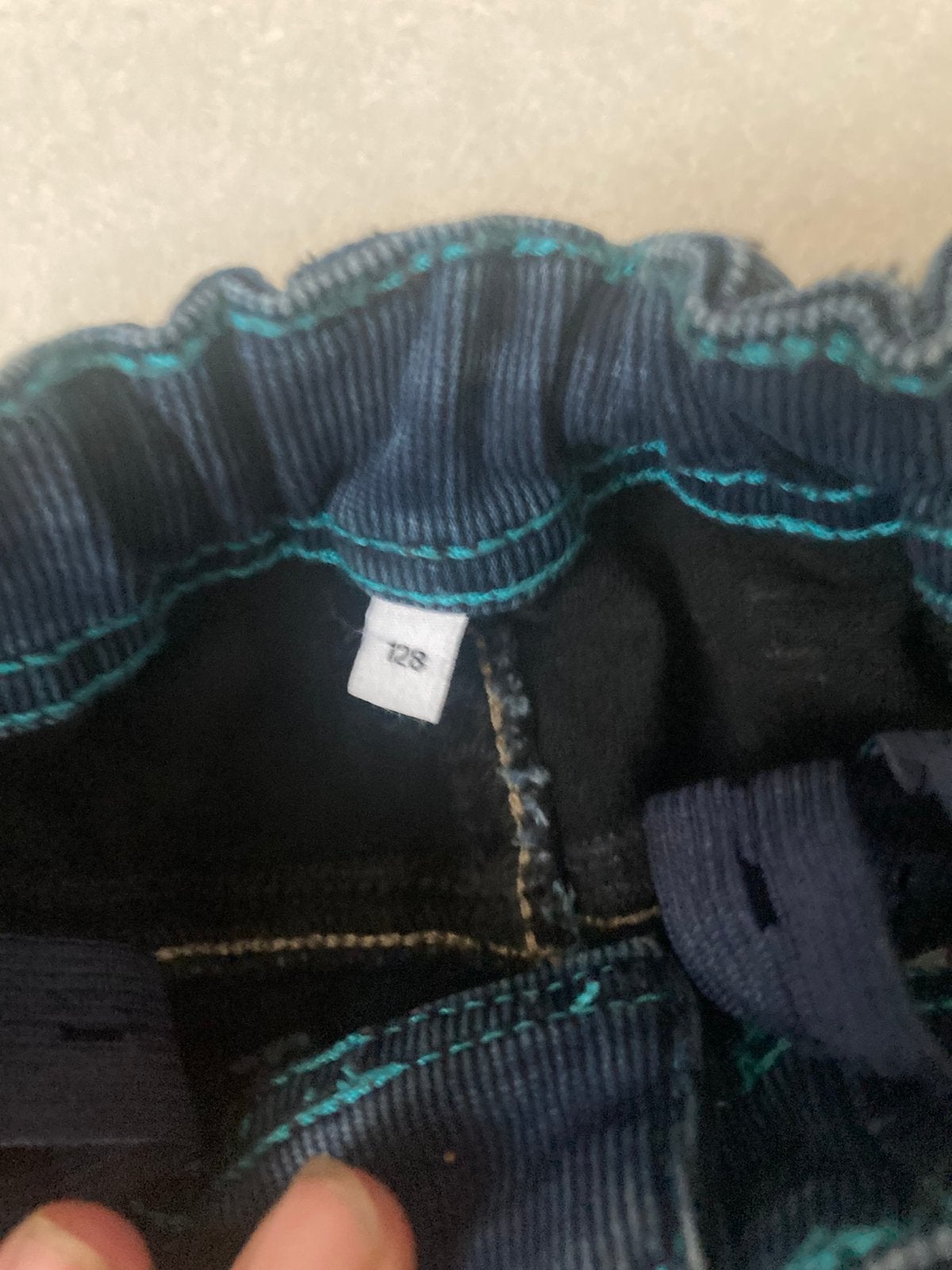 Jeans broek, Enfants & Bébés, Vêtements enfant | Autre, Enlèvement, Comme neuf