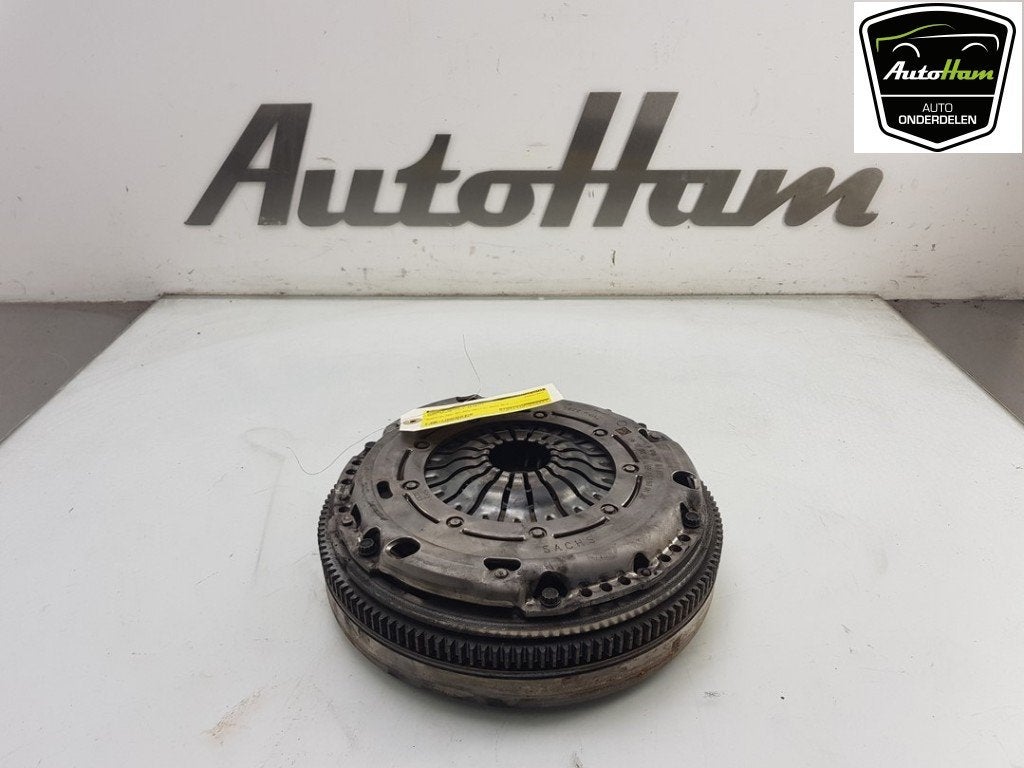 VLIEGWIEL DUBBELE MASSA ABS Ateca (5FPX) (|05E105266B|), Gebruikt, Seat