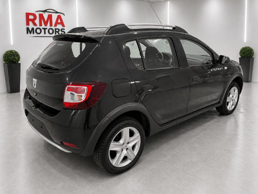 DACIA SANDERO STEPWAY 0.9 TCe 90 pk PRESTIGE, Auto's, Voorwielaandrijving, Stof, Zwart, 4 cilinders