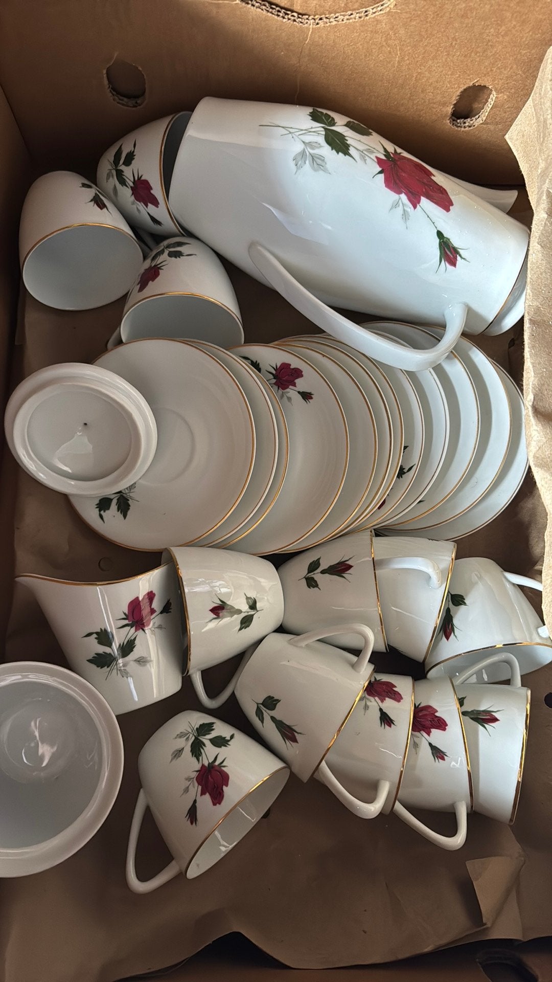 Service porcelaine belge, Enlèvement