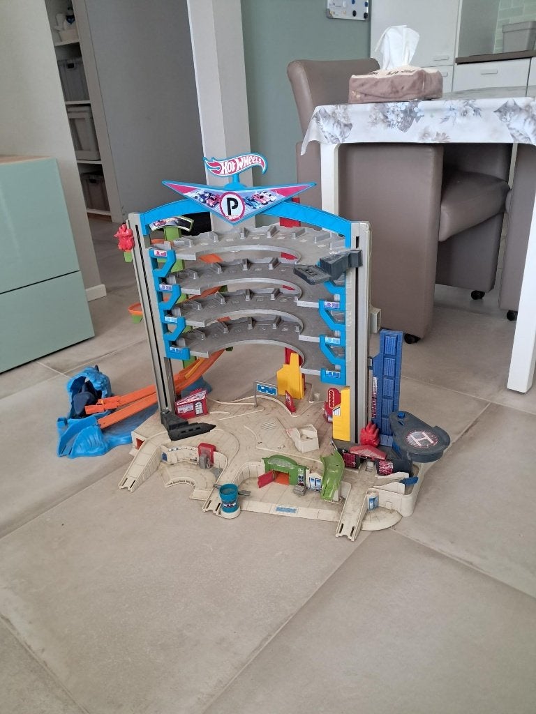 Hot Wheels garage, Ophalen, Gebruikt, Hot Wheels