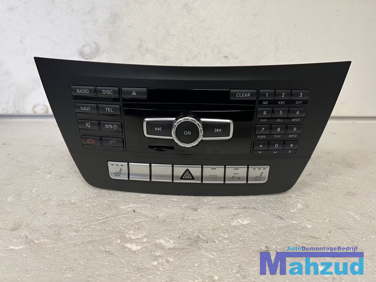 MERCEDES C-KLASSE W204 Navigatie radio middenconsole 2010-20, Auto-onderdelen, Gebruikt, Mercedes-Benz AG, Mercedes-Benz, Mercedesstrasse 120
70372  Stuttgart, DE