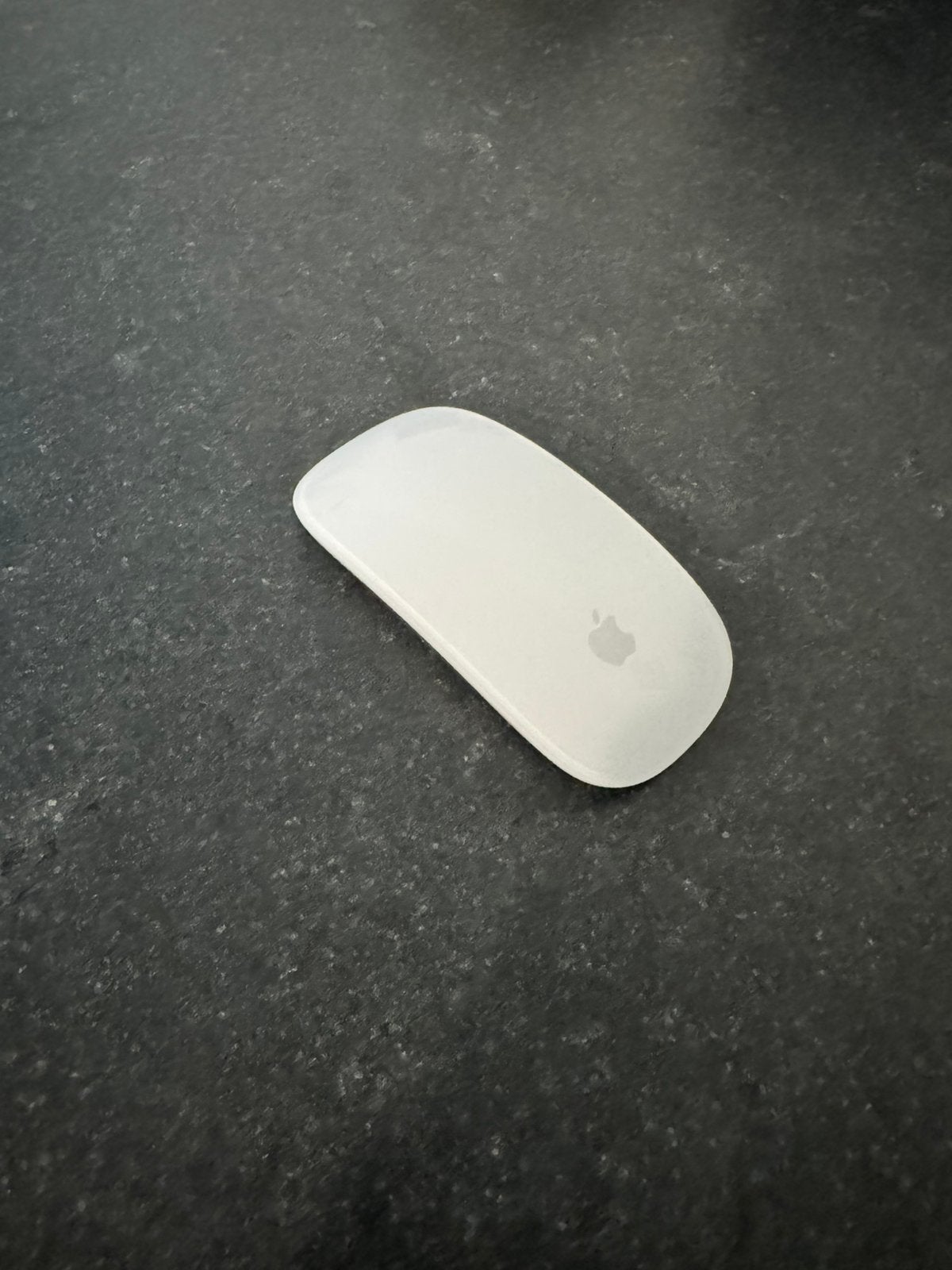 Apple magic mouse, Computers en Software, Muizen, Ophalen, Zo goed als nieuw