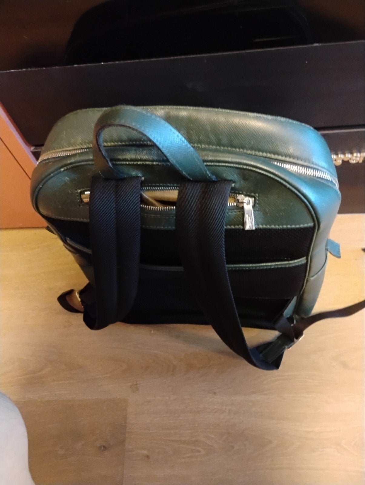 sac à dos Séraphine Milano couleur verte et un bon, Autres marques, 25 à 40 cm, Enlèvement ou Envoi, 30 à 45 cm