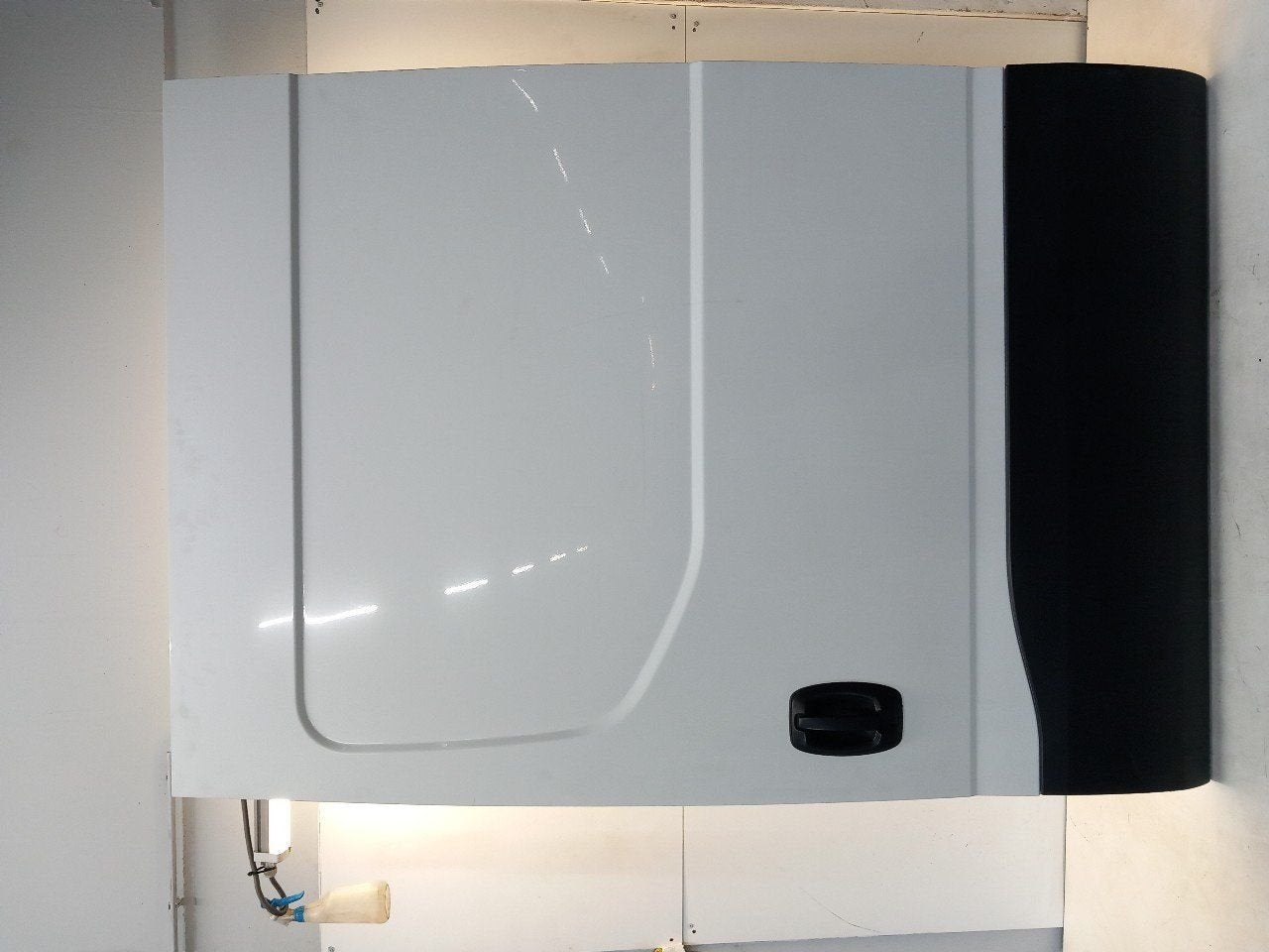 Portier links achter Iveco New Daily, Onderdelen@venauto.nl, Van der Ven Autorecycling B.V., Gebruikt, Ettenseweg 76, 4706 PB Roosendaal, The Netherlands