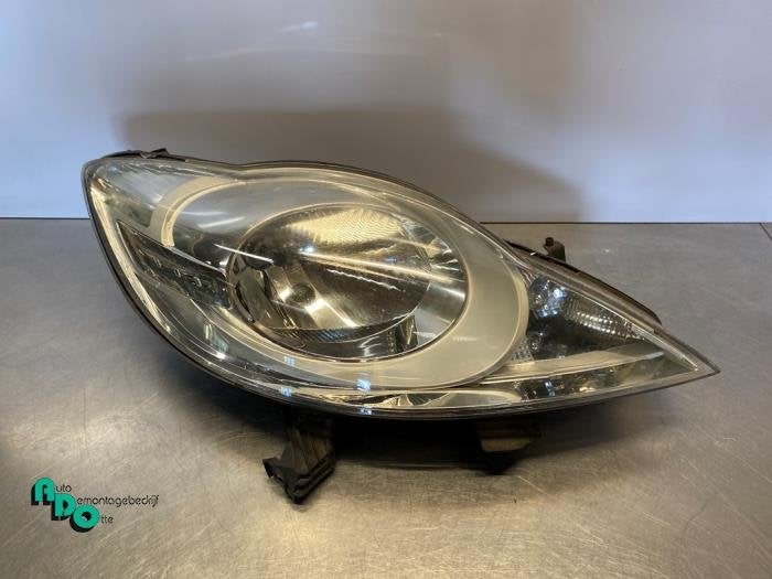 Koplamp rechts van een Peugeot 107 (107 05-), Gebruikt, -, -, Ophalen of Verzenden