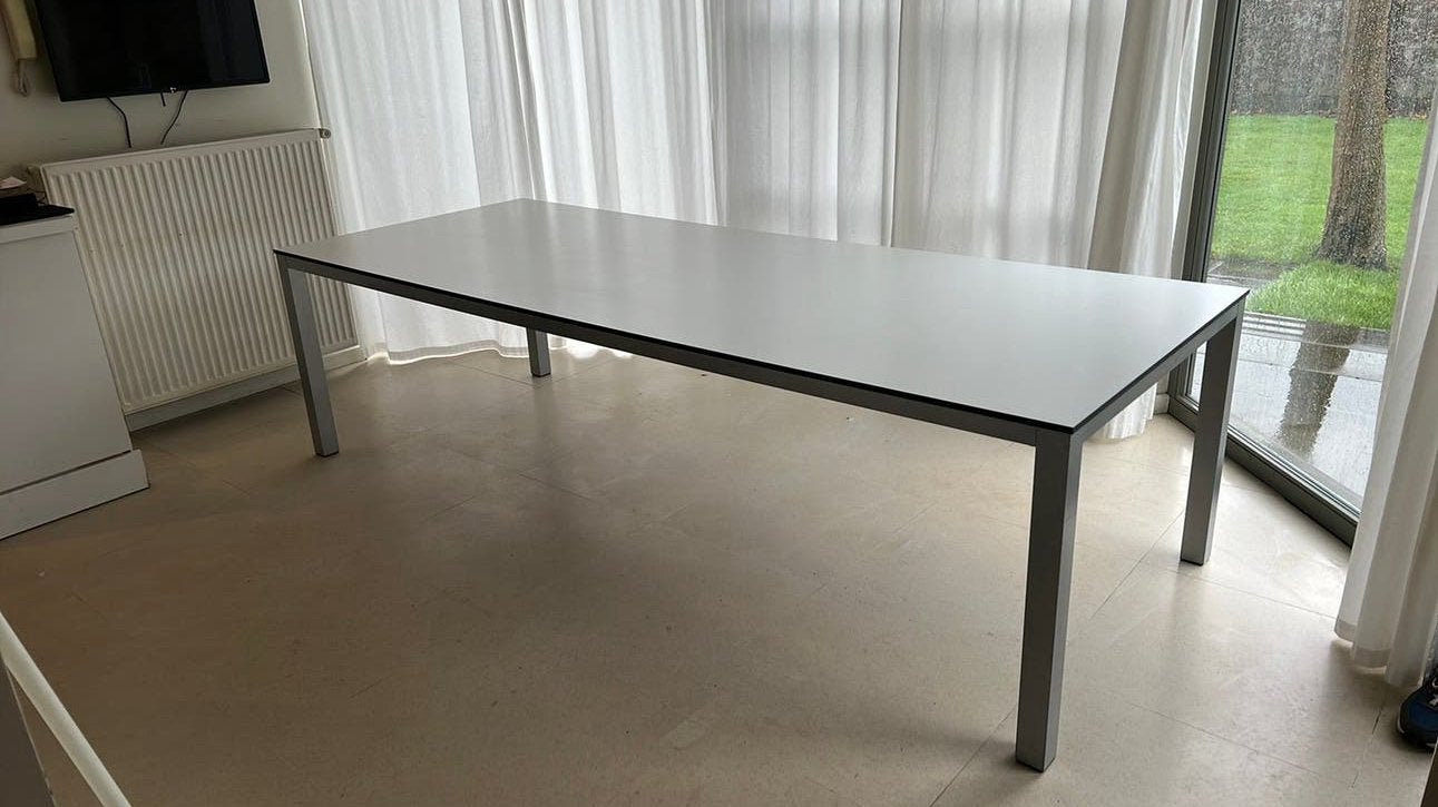 Manutti eettafel, Enlèvement, Comme neuf, Rectangulaire, Autres matériaux