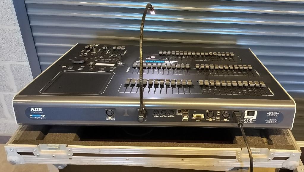 ADB Domino 48xt DMX lichtstuurtafel, Muziek en Instrumenten, Ophalen, Wim@wijmakengeluid.be, Wij Maken Geluid, Zo goed als nieuw