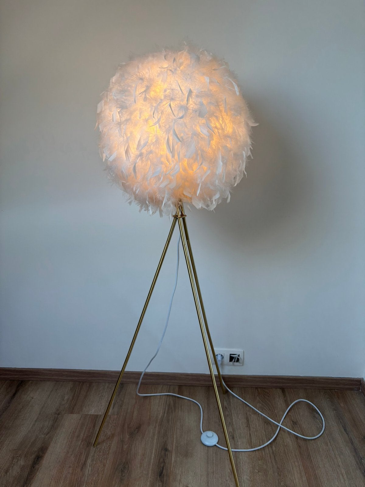 Staanlamp met pluimen, Ophalen, Zo goed als nieuw