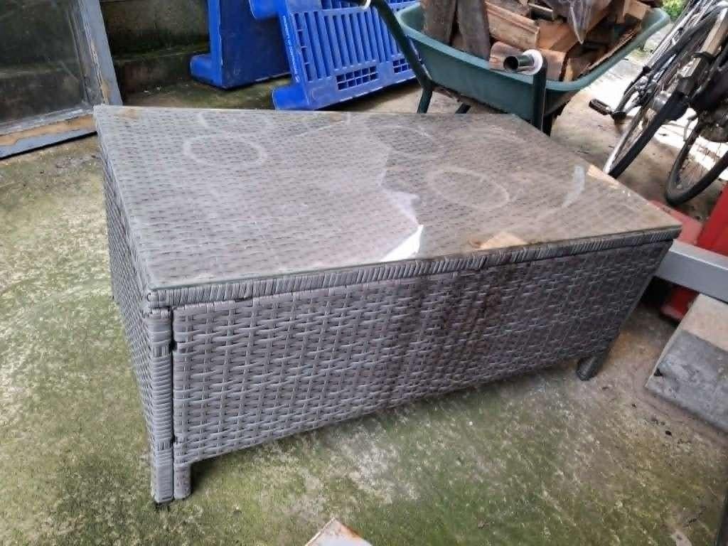 terras tafel met glas op - gebruikte staat, Enlèvement, Utilisé