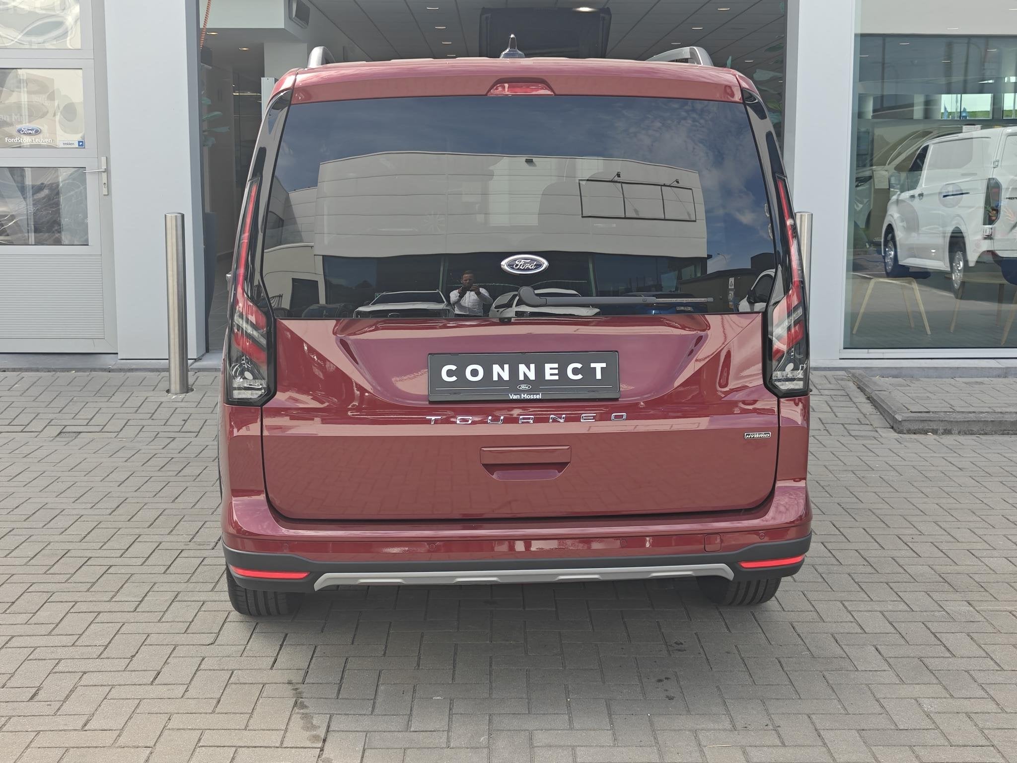 Ford Grand Tourneo Connect 1.5 PHEV 110kW Active Aut. Nieuw, Auto's, Ford, 110 kW, 4 cilinders, 7 zetels, Plug-in hybride