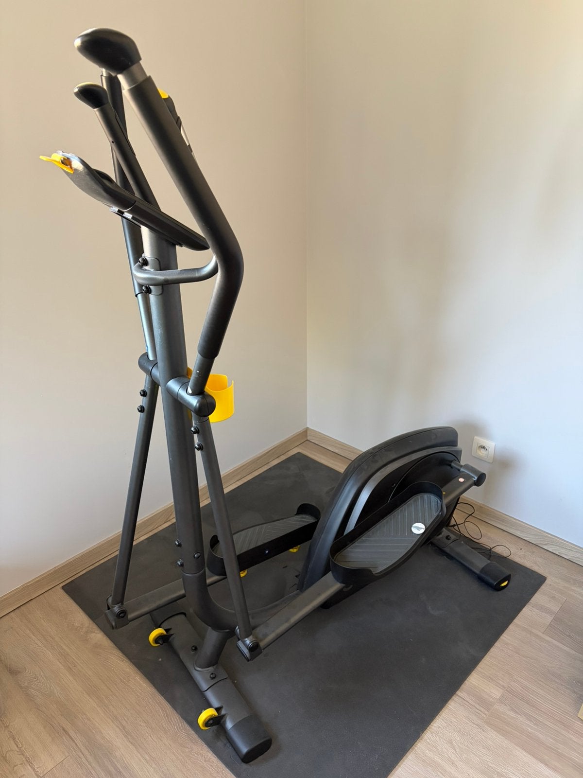 DOMYOS Geconnecteerde crosstrainer met zelfaandrijving 520, Enlèvement, Comme neuf, Vélo elliptique