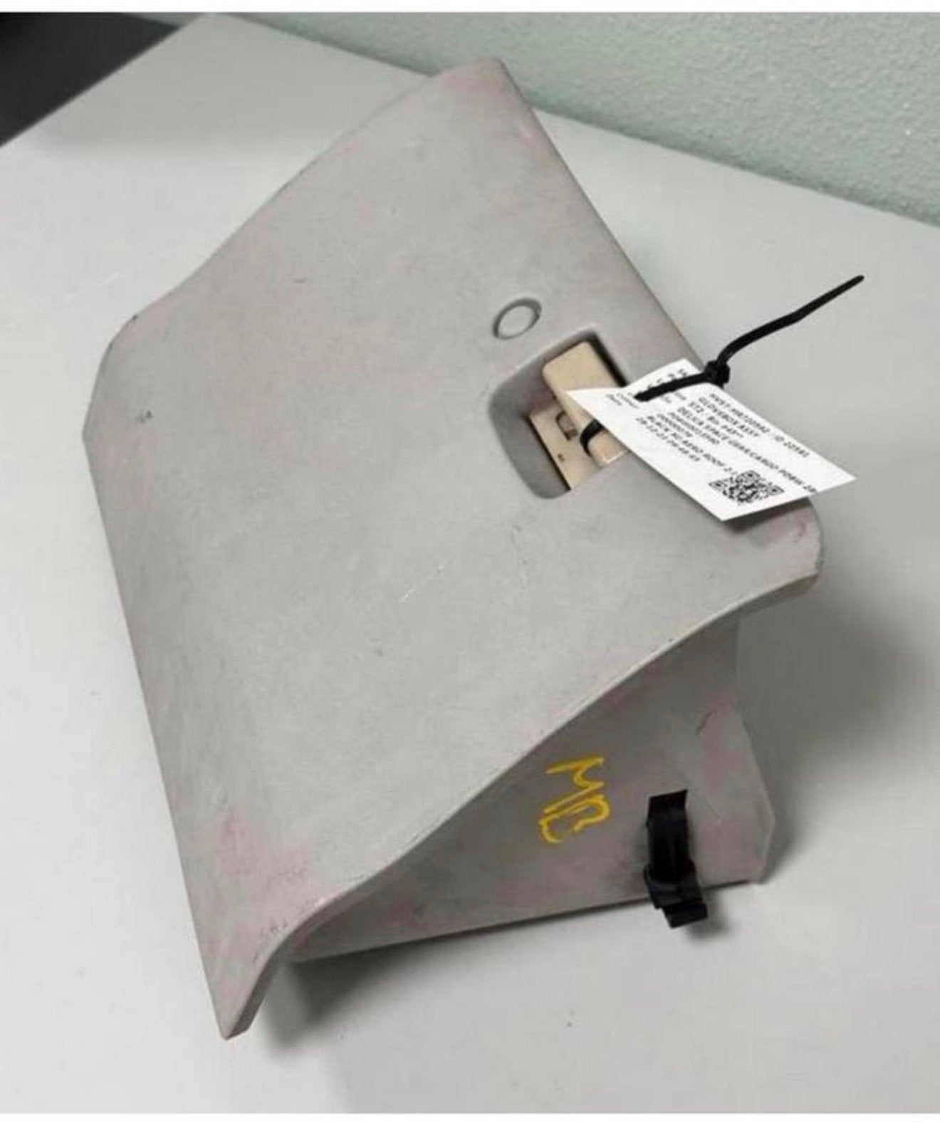 Boîte à gants pour Mitsubishi Delica Space Gear Cargo, Enlèvement ou Envoi, Utilisé, Mitsubishi