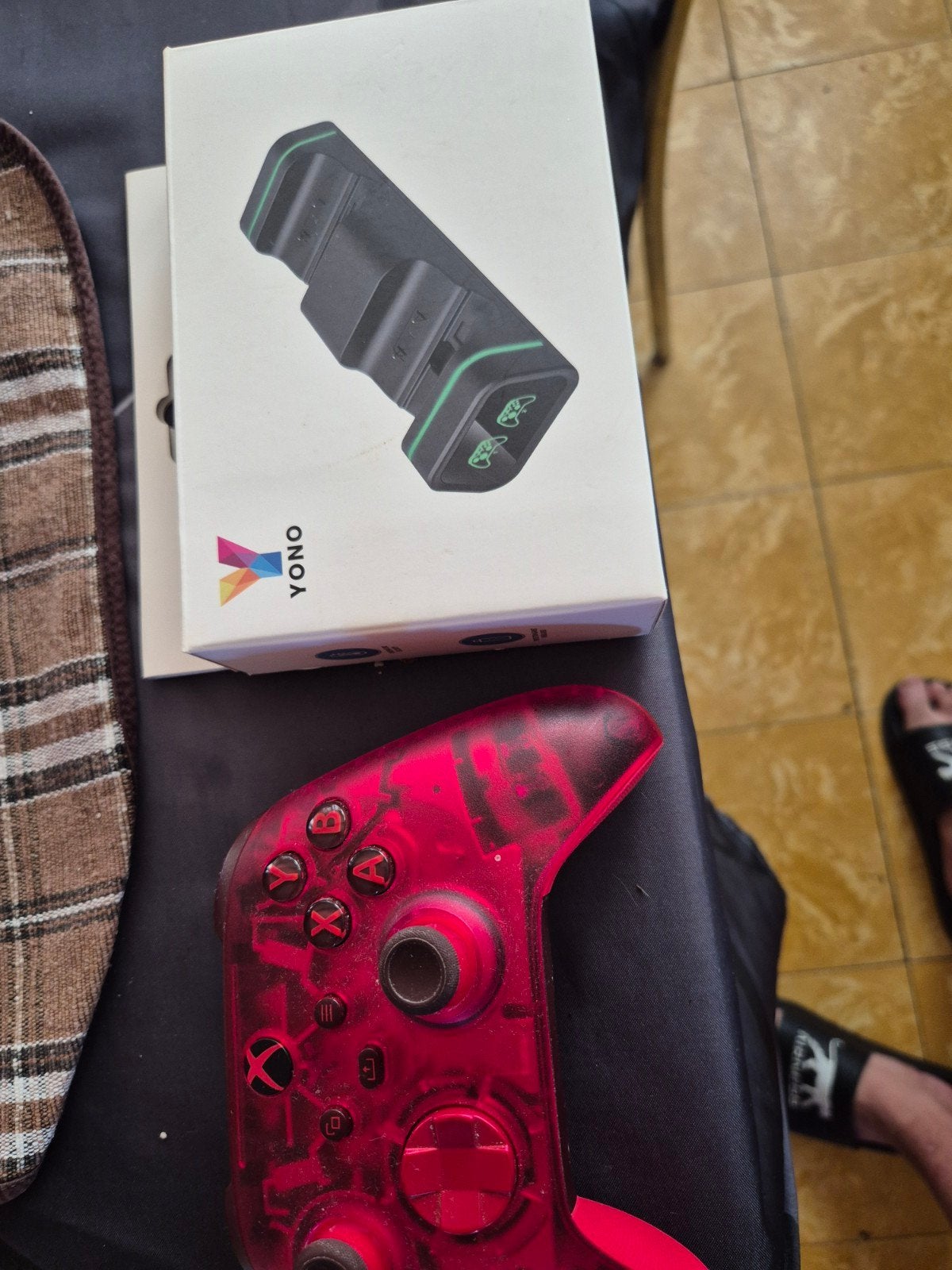 Controller met oplaadstation, Consoles de jeu & Jeux vidéo, Consoles de jeu | Xbox | Accessoires, Enlèvement, Contrôleur