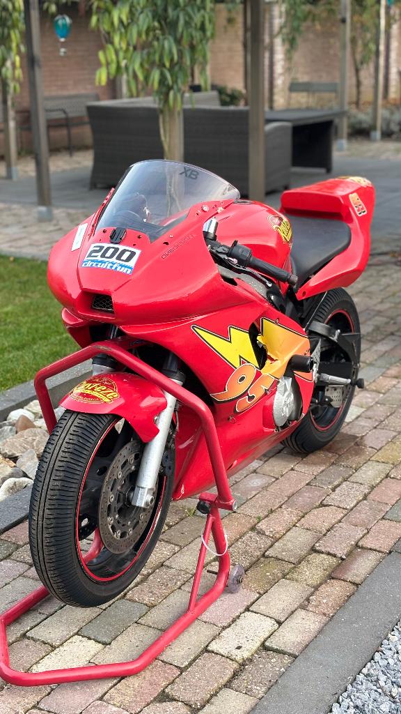 Yamaha R6 circuitmotor, Motoren, Motoren | Yamaha, Particulier