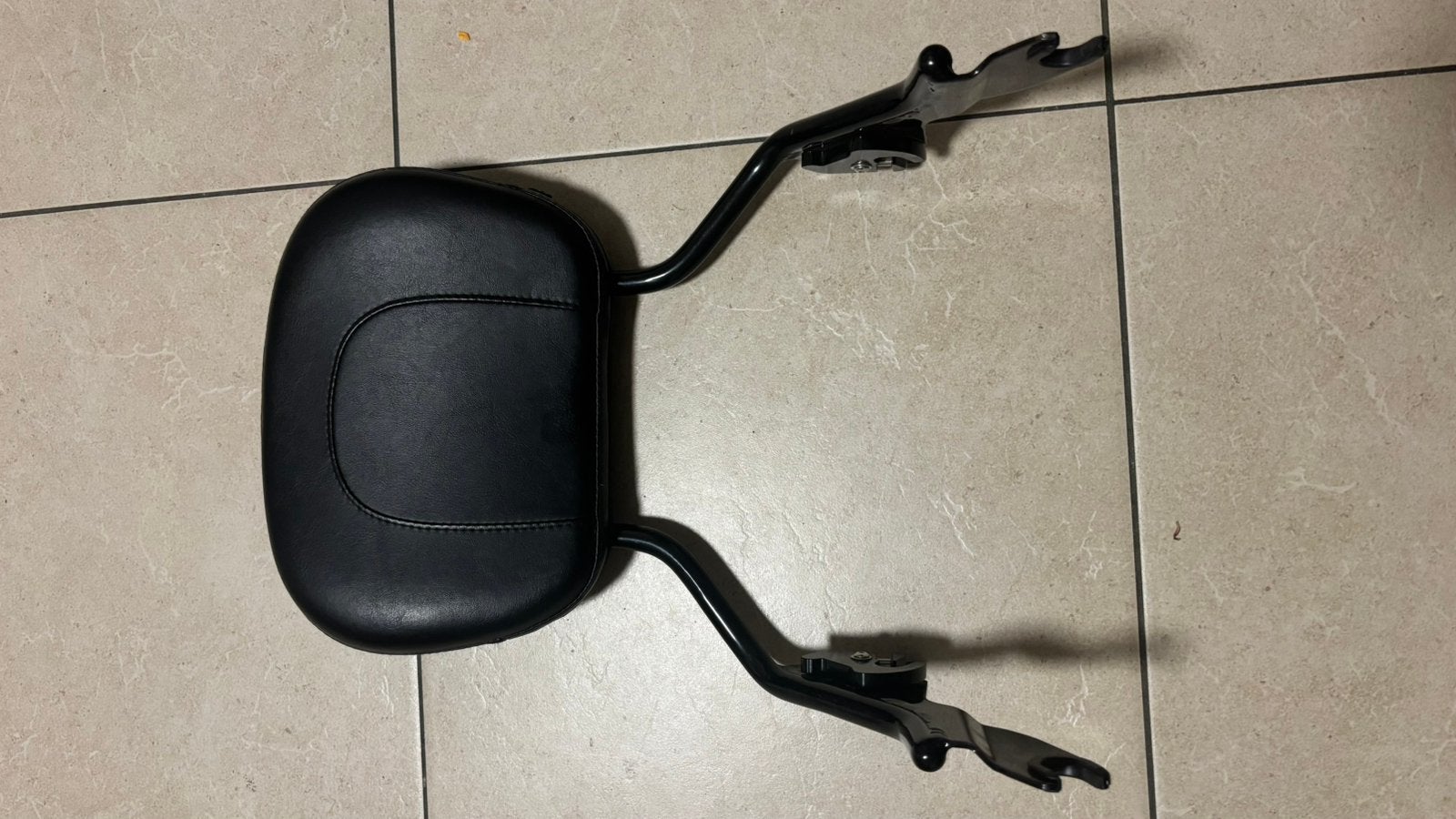 Originele Harley detachable sissybar voor Road King, Ophalen of Verzenden, Gebruikt