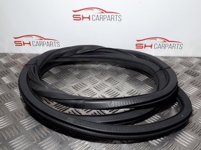 Portierrubber 4Deurs links-achter van een Seat Altea, Gebruikt, -, -, Ophalen of Verzenden