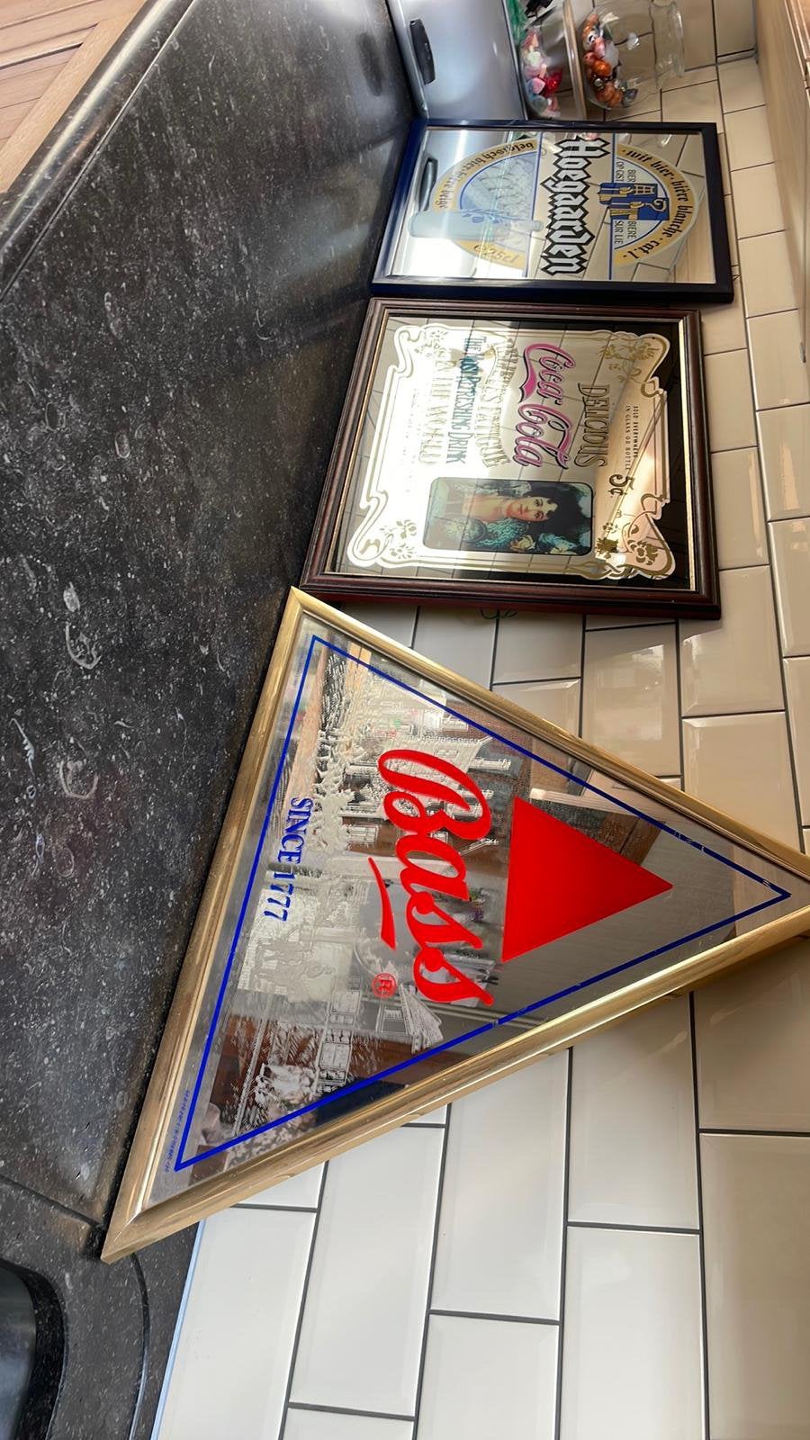 Reclame (cafe) spiegels, Ophalen