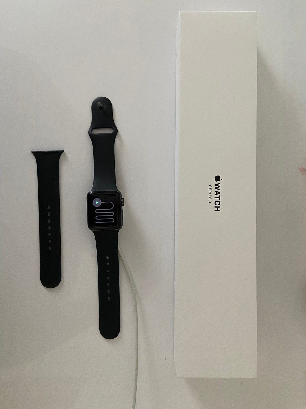 Apple watch series 3, Handtassen en Accessoires, Smartwatches, Zwart, IOS, Ophalen of Verzenden, Zo goed als nieuw
