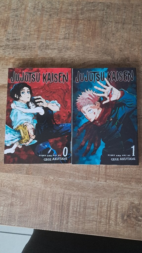 Jujutsu Kaisen volume 0 en 1 (Engels), Livres, BD | Comics, Plusieurs comics, Enlèvement ou Envoi, Comme neuf, Japon (Manga)