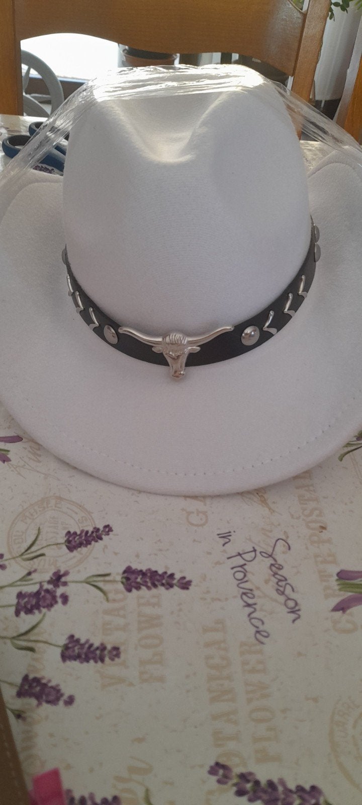 chqpeau cow boy tête de taureau blanc, Neuf, Sans marque, Chapeau, Enlèvement