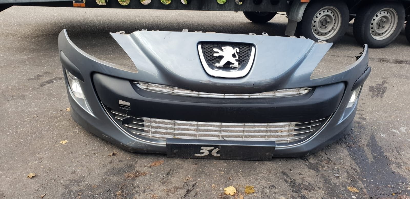 PEUGEOT 308 VOORBUMPER+MISTLAMPEN BJ 2007 TOT 2012, Autos : Pièces & Accessoires, Carrosserie & Tôlerie, -, Utilisé, -, Avant
