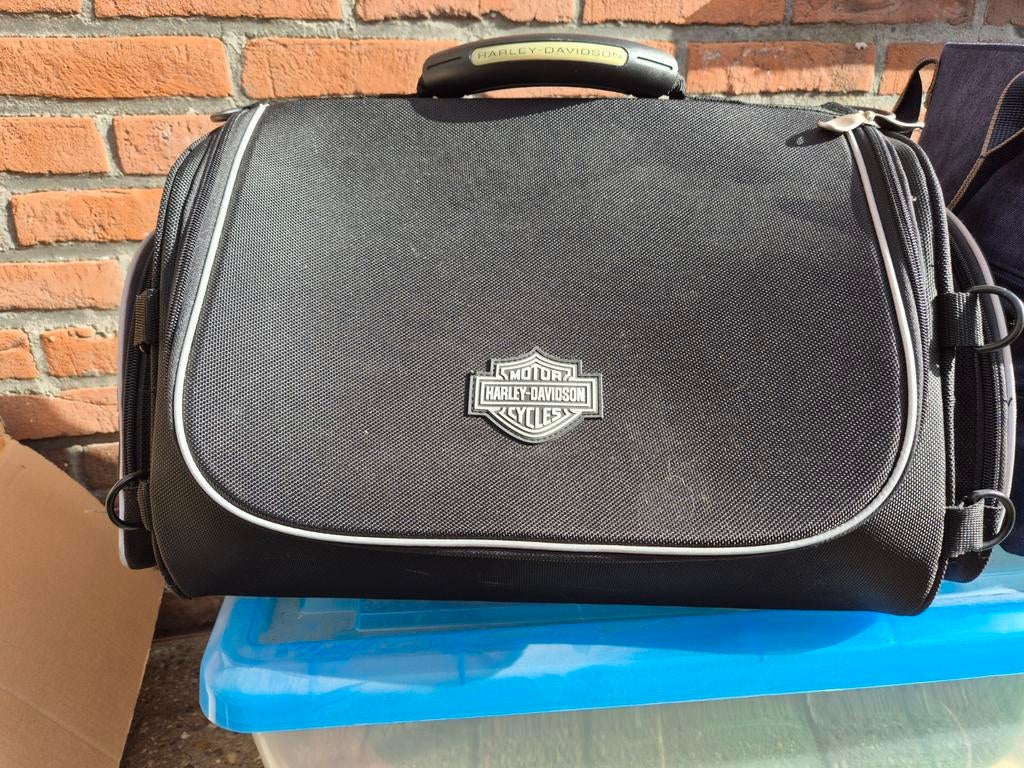 Harvey Davidson motortas, Ophalen