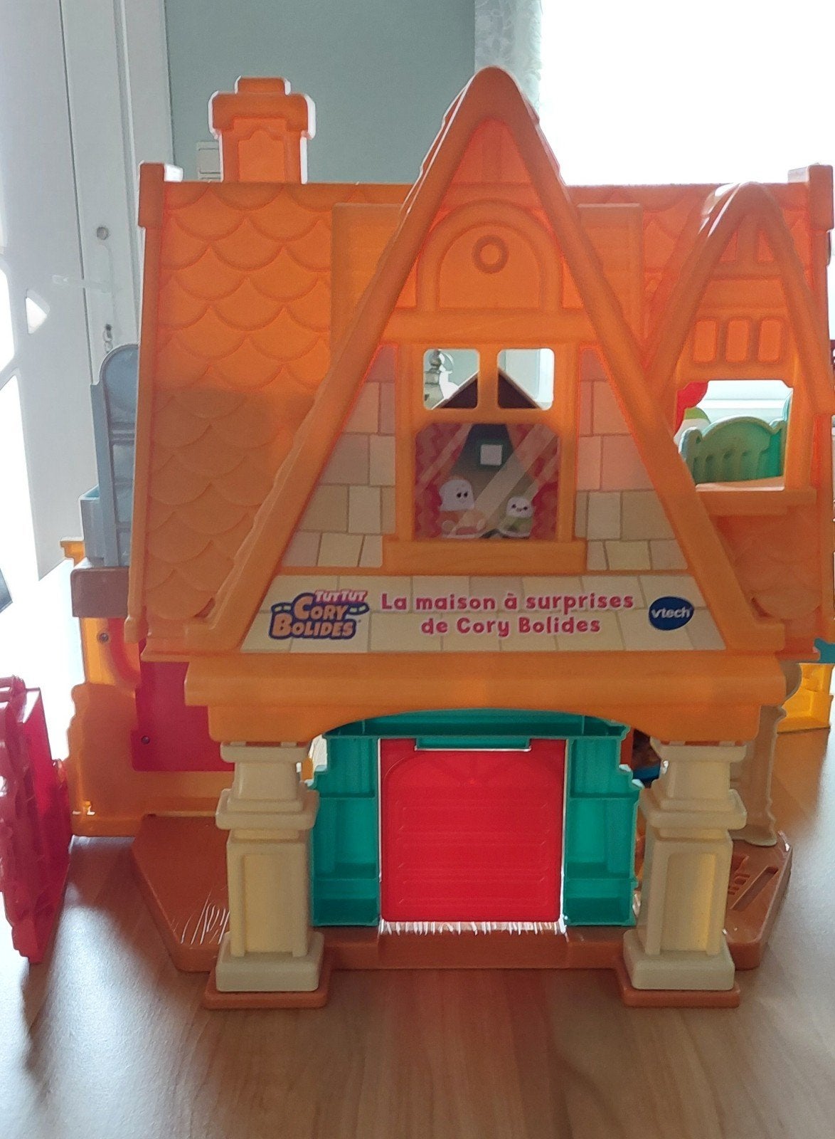 la maison des surprises de cory bolides, Utilisé