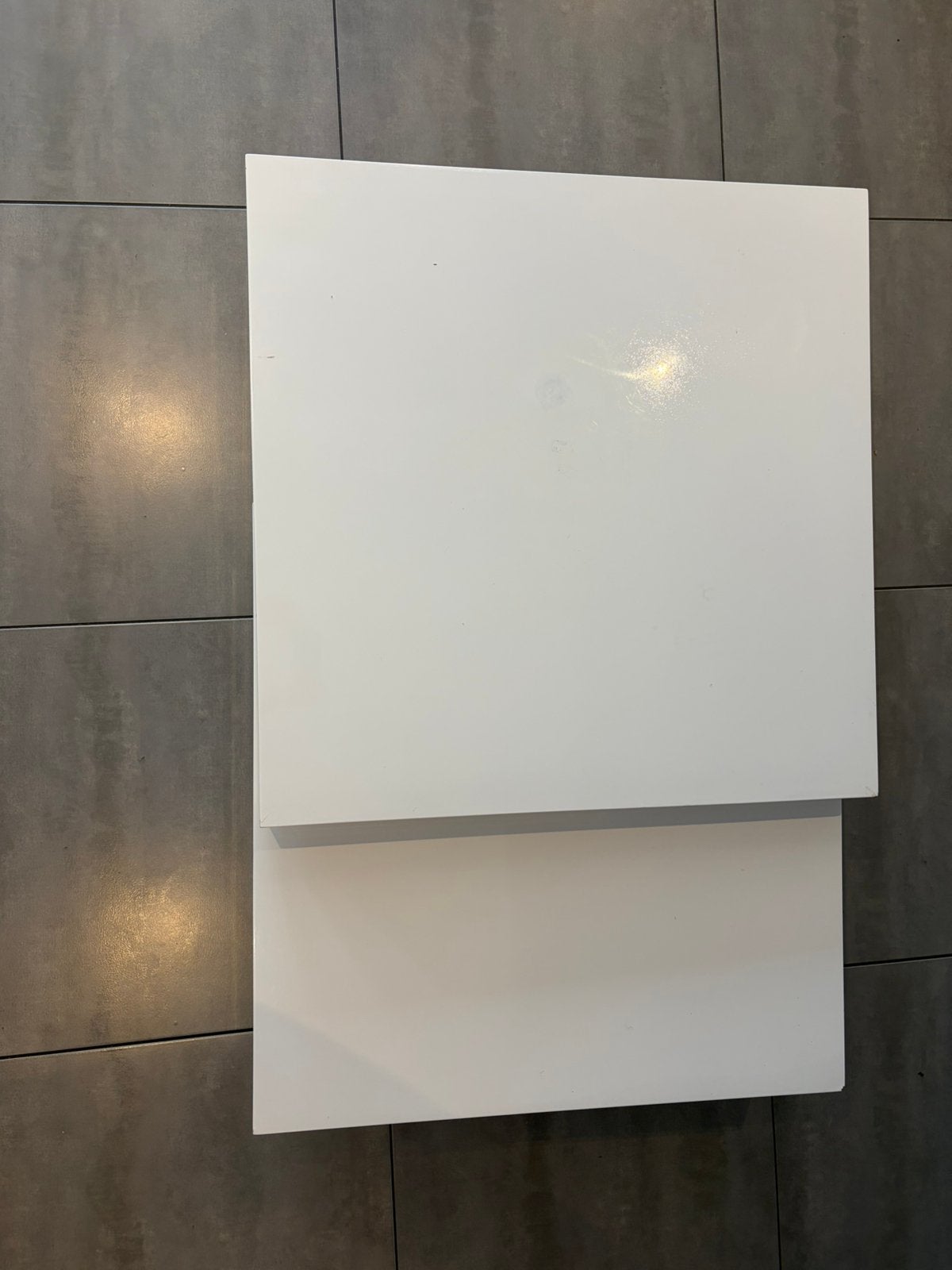 Table basse blanche contemporaine, Enlèvement, Neuf