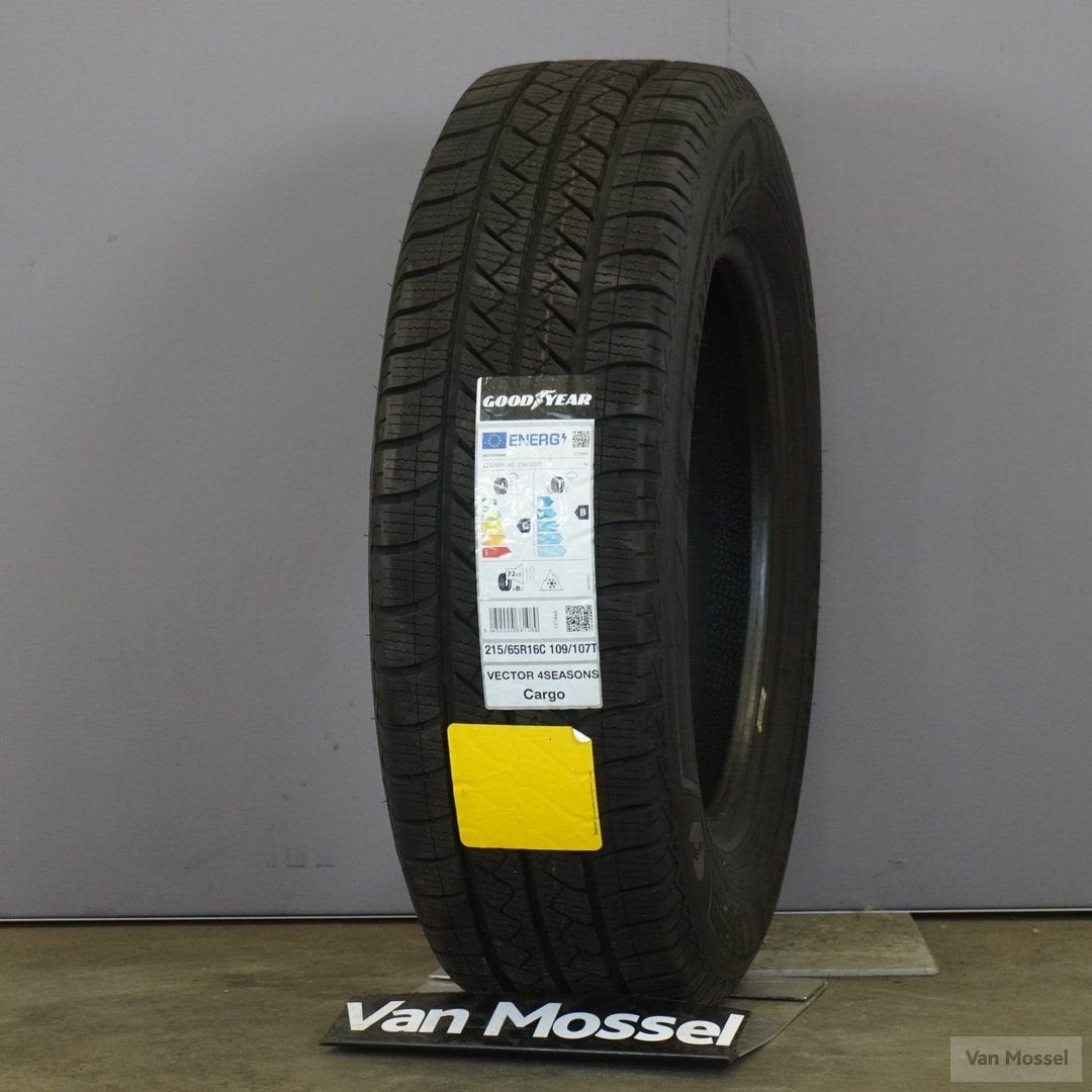 Goodyear Vector 4 Seasons Cargo 225/65/R16, Neuf, 4 Saisons, 16 pouces, Véhicule de tourisme