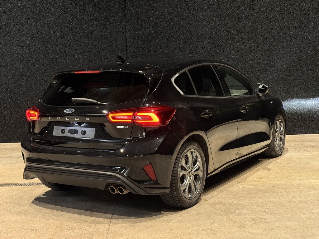 Ford Focus ST Line - Automaat - Winterpack, Stof, Gebruikt, Euro 6, Zwart