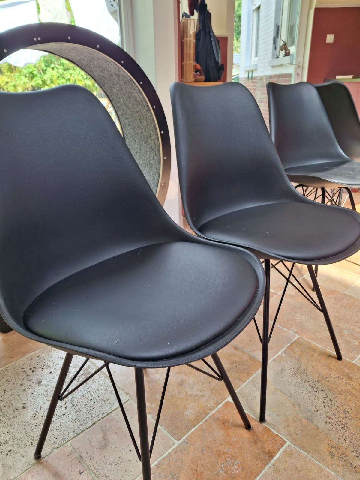 4 sièges noirs, Maison & Meubles, Chaises, Synthétique, Enlèvement, Utilisé, Quatre