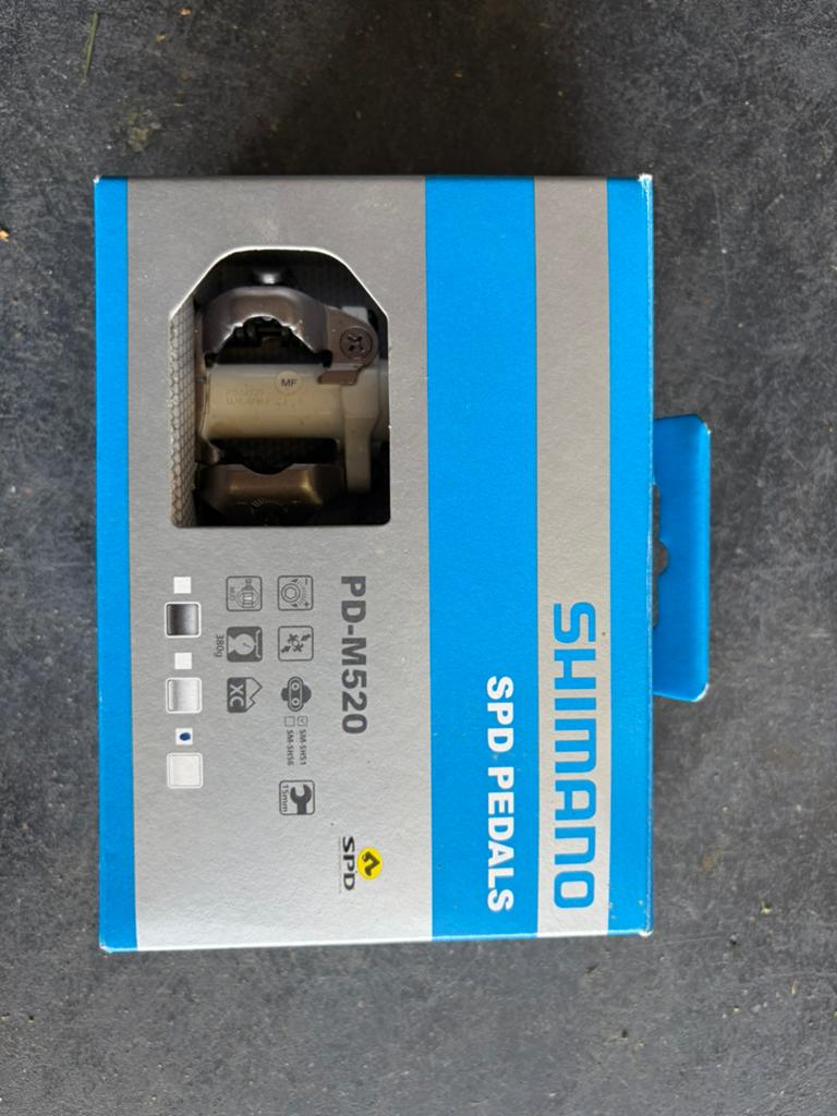 Shimano SPD pedalen wit - nieuw PD-M520, Vélos & Vélomoteurs, Vélos Pièces, Neuf, Pédalier ou Pédales, Enlèvement ou Envoi, Acier