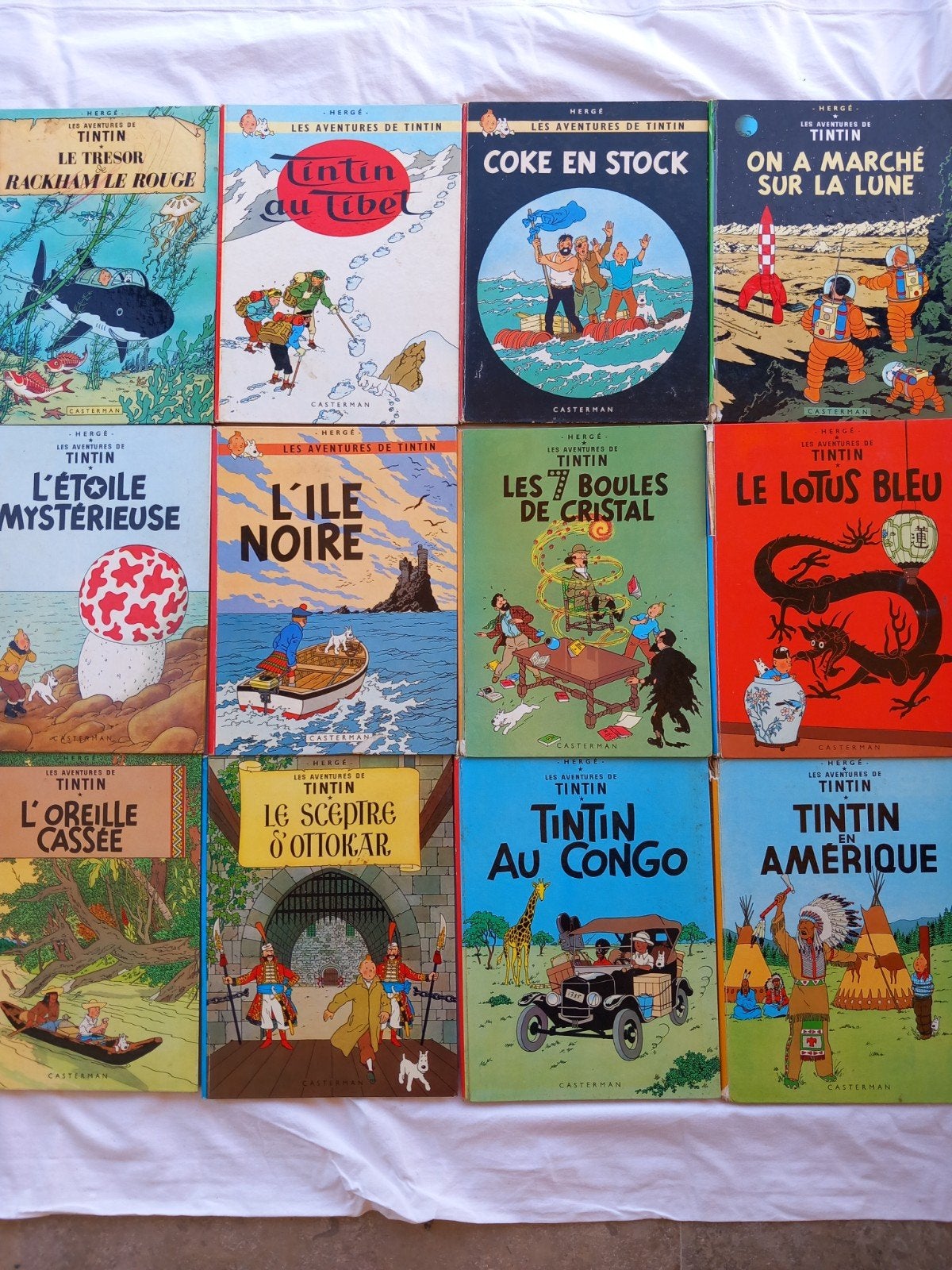LOT 12 vintage boeken TINTIN, Ophalen