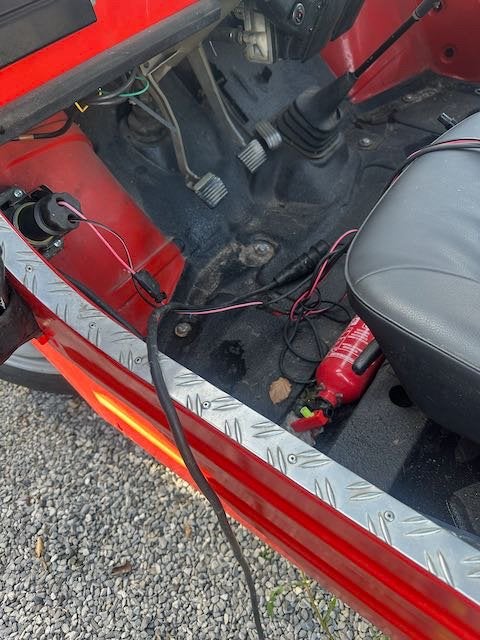 iltis avec modifications, Autos, Rouge, Achat, 4 portes, Cabriolet