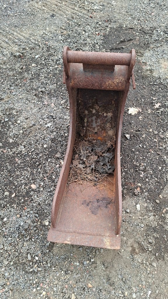 plaatstalen sleuvenbak; breedte 30cm, Ophalen, Gebruikt