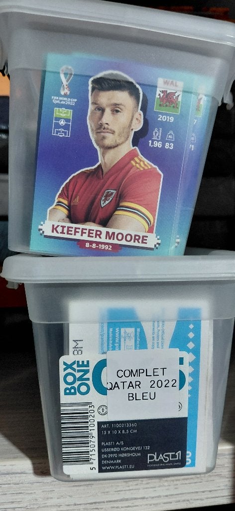 PANINI QATAR, Collections, Enlèvement, Neuf