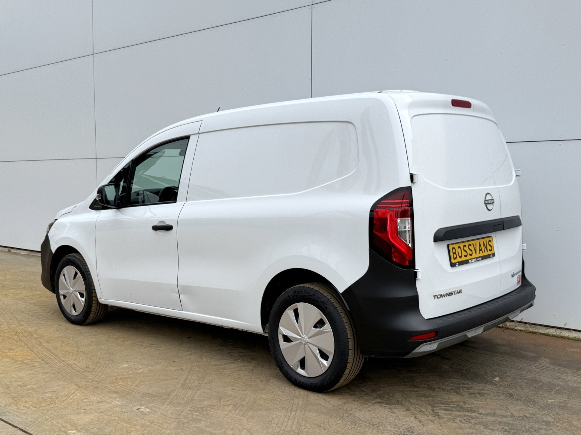 Nissan Townstar EV 45kWh L1 260KM WLTP LED Climate Control C, 45 kWh, Gebruikt, Zwart, 260 km